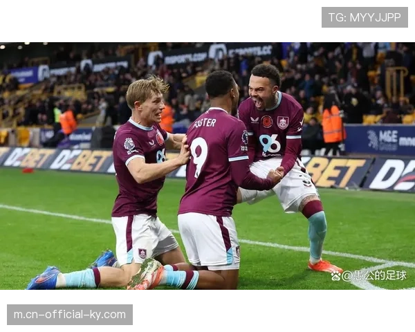 伯恩利补时绝平球因手球被VAR吹掉 希勒痛批现行手球规则混乱不堪 伯恩利补时绝平球因手球被VAR吹掉 希勒痛批现行手球规则混乱不堪