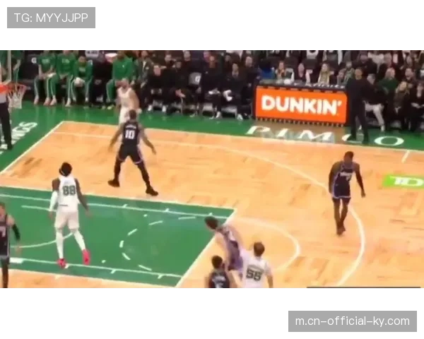 马祖拉凯尔特人进攻发起 怀特布朗双后卫驱动